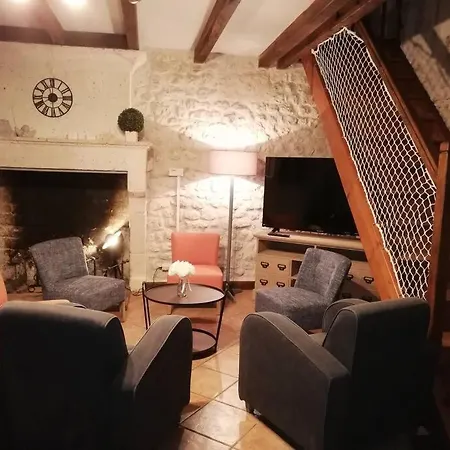 Maison Charentaise A La Campagne Сasa de vacaciones Becheresse