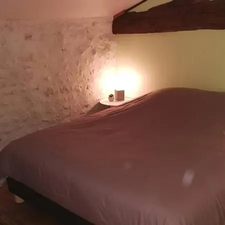 Nyaraló Maison Charentaise A La Campagne *