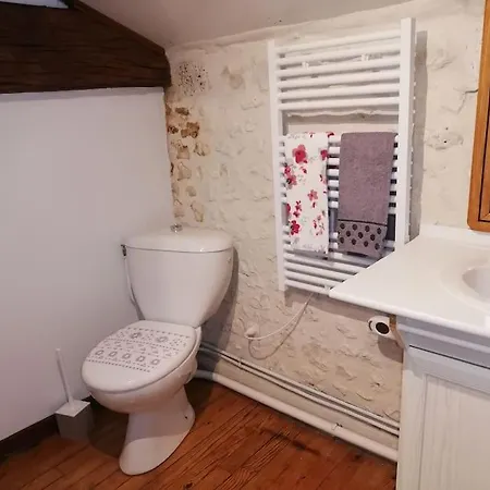 Nyaraló Maison Charentaise A La Campagne Bécheresse