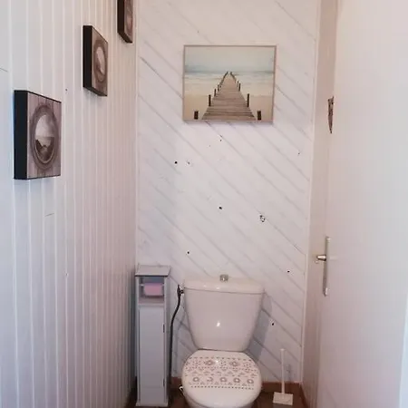 Maison Charentaise A La Campagne Nyaraló